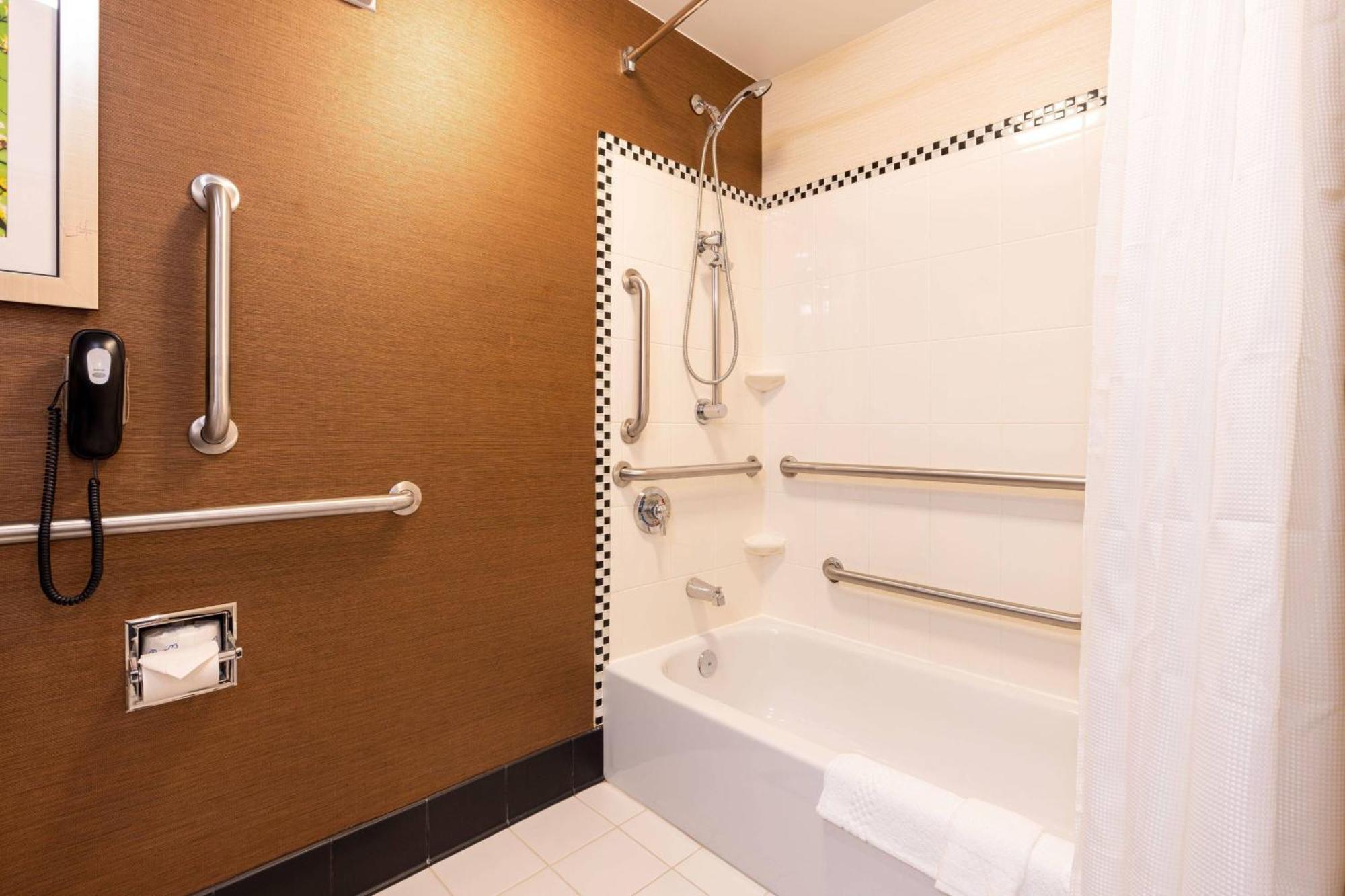 Fairfield Inn & Suites Bedford Eksteriør billede